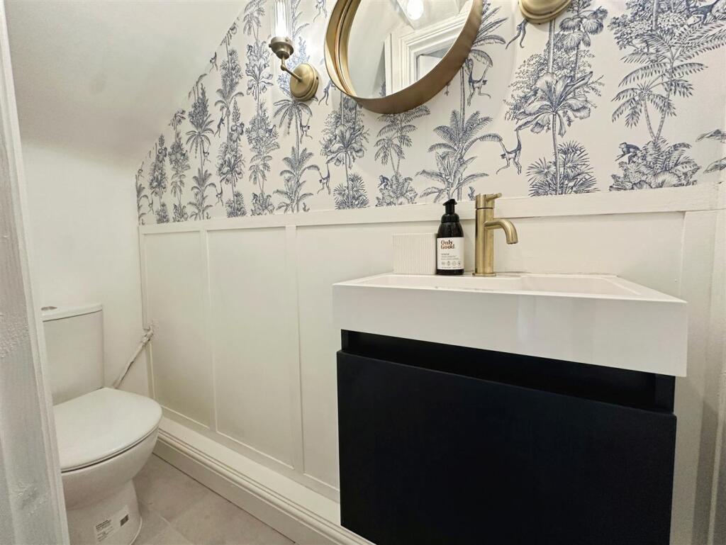 a753f6dc--4901-A12B-759C2D94EAA9-85894-00001C1B0C8