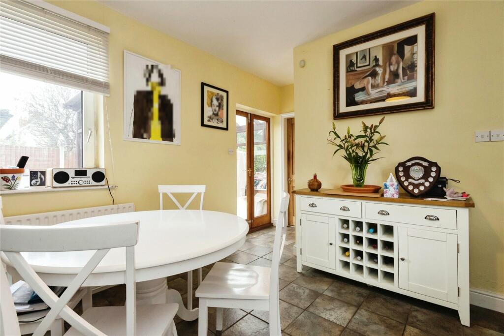 Kitchen Diner