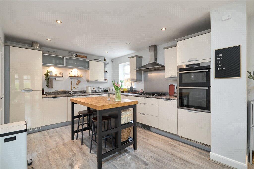 Contemporary Kitchen