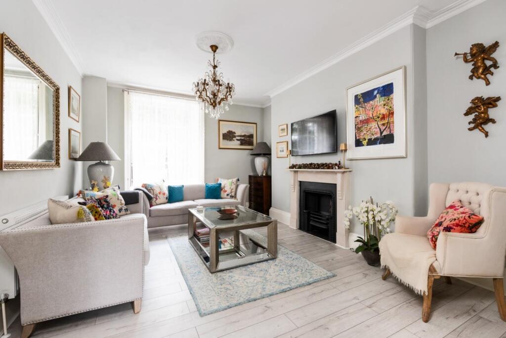 Flat 1, 4 Norfolk Buildings, Bath BA1 2BP-3.jpg