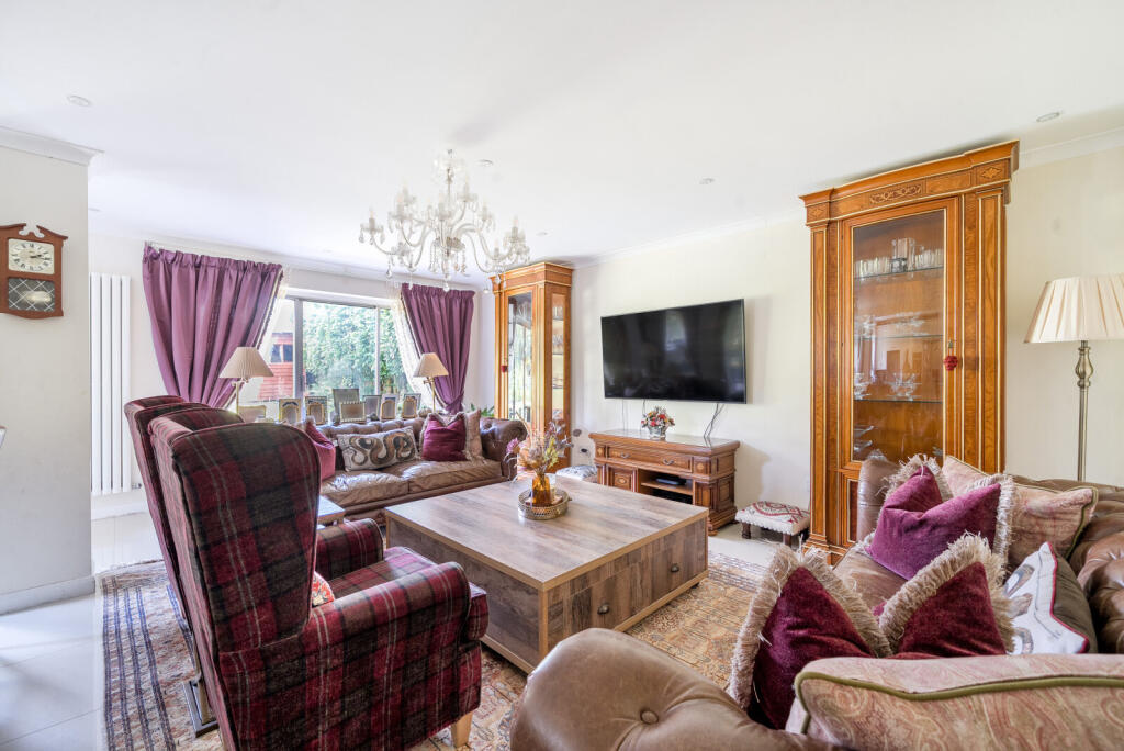 1299911-5-683804e...