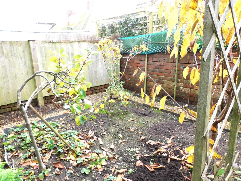 highwell veg area.JPG