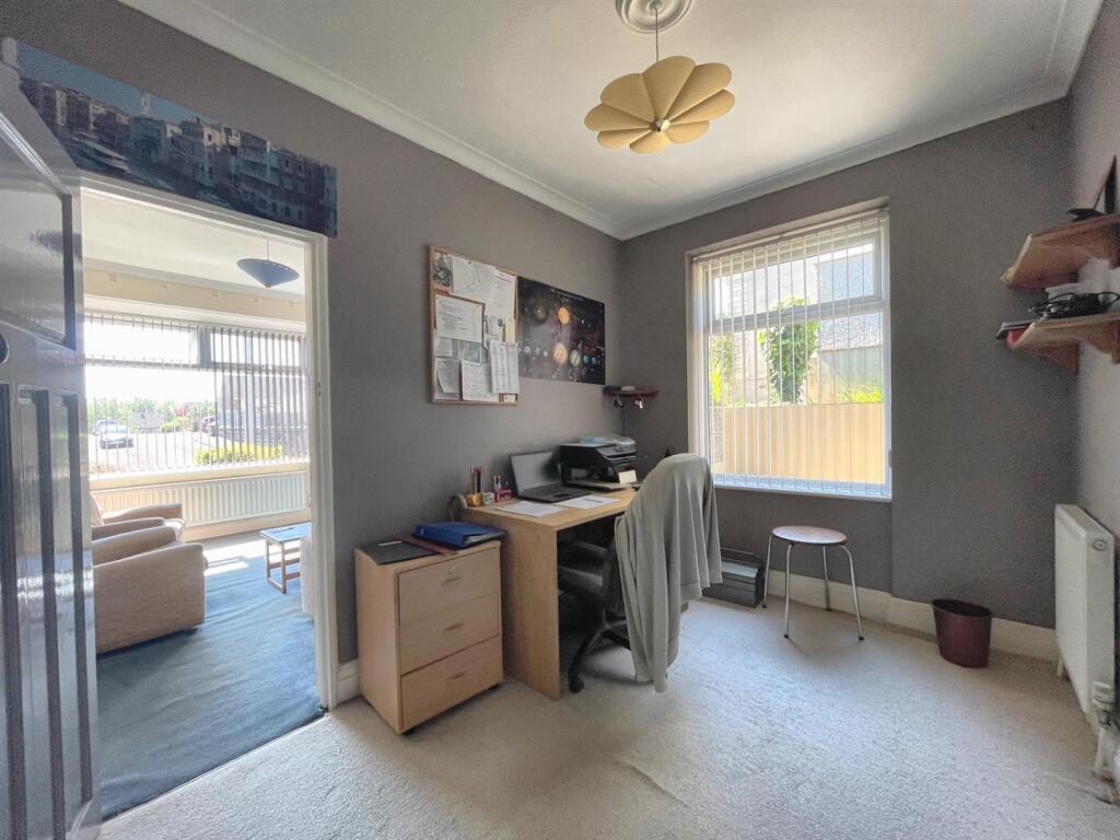 Bedroom 3 / Office