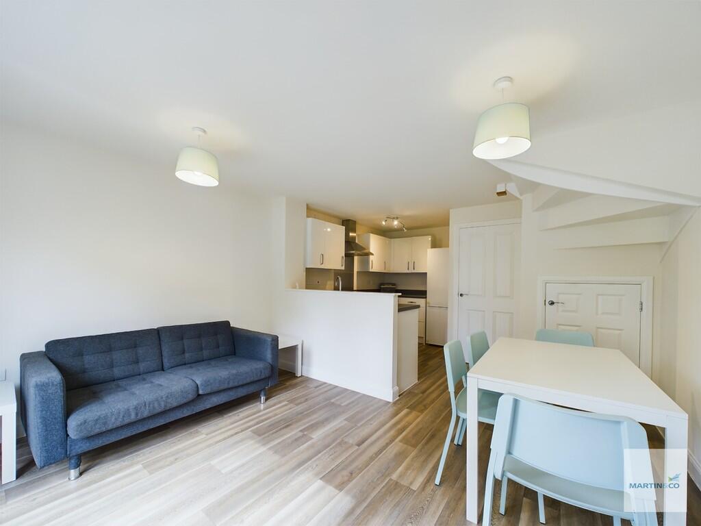 CAM03394G0-PR0095...