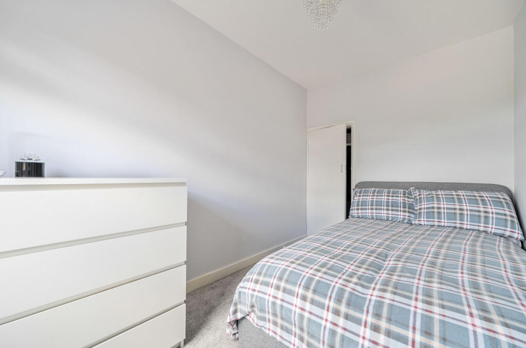 1307294-19-685936...