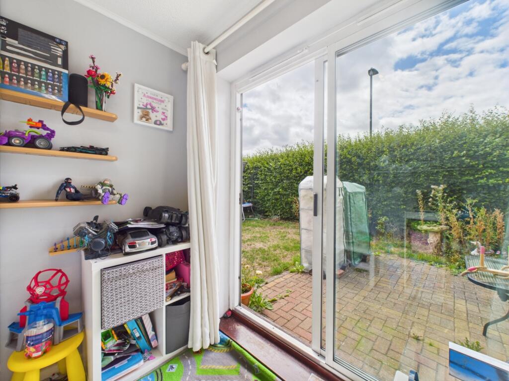 CAM01791G0-PR0183-STILL008