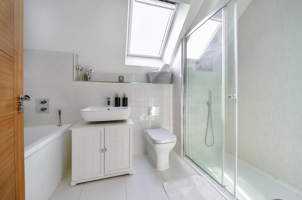 1304098-16-683f1d...