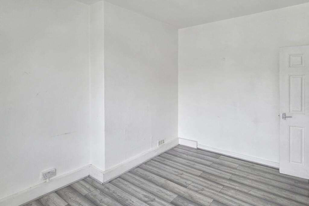 Flat 110, Phipps House, Australia Road, London, W12 7QF