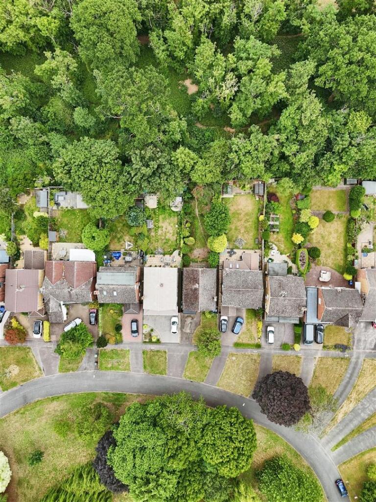 30c9dc7e--409C-9157-706BB81C6217-28047-00000309037