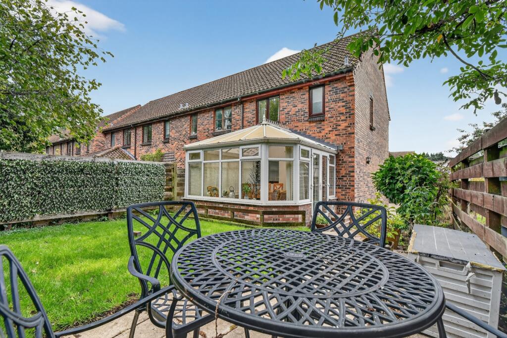 Rear Garden (1)