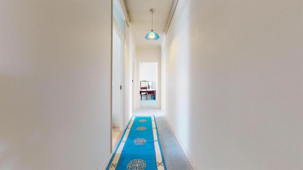 17FAhallway2.jpg