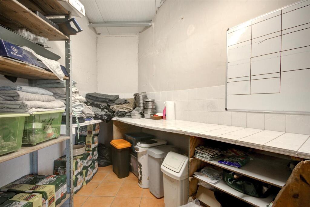 FOOD PREP / STORAGE