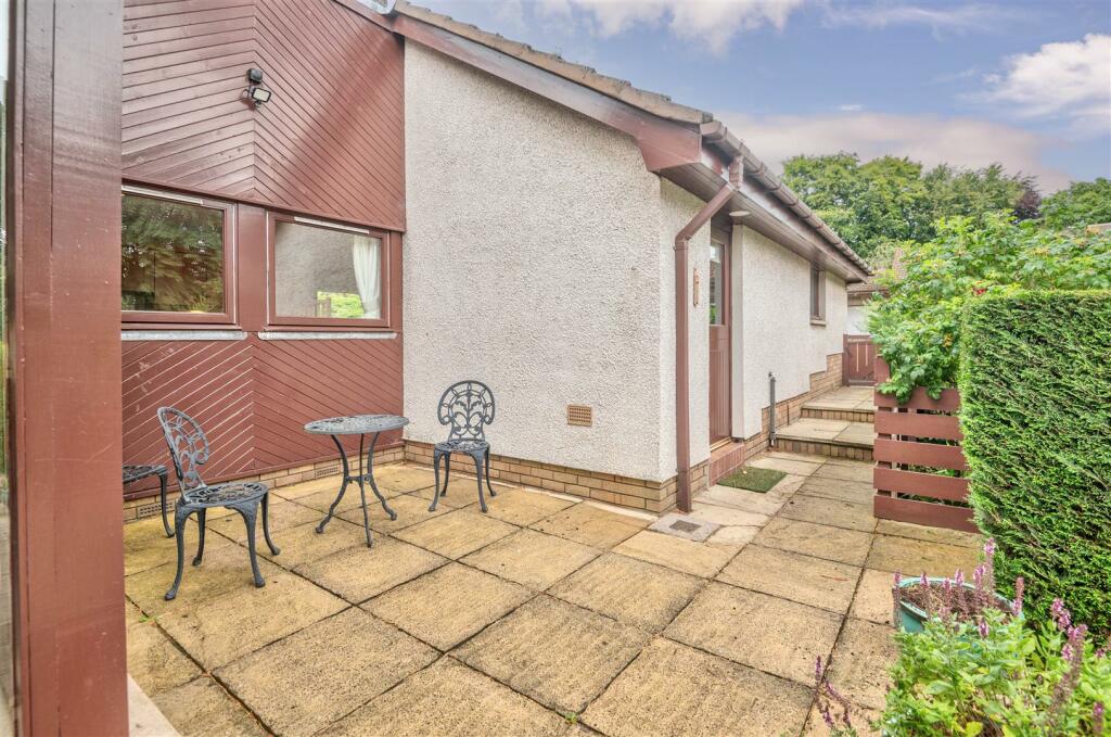 23 Seabourne Gardens Broughty Ferry-26.jpg