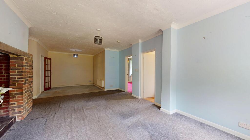 Hopewell, Chapel Woods, Charing, Ashford, Kent, TN27 0NP