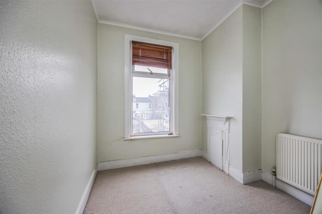 20 Paddington Road, Copnor-Small-PorticoMarketing-