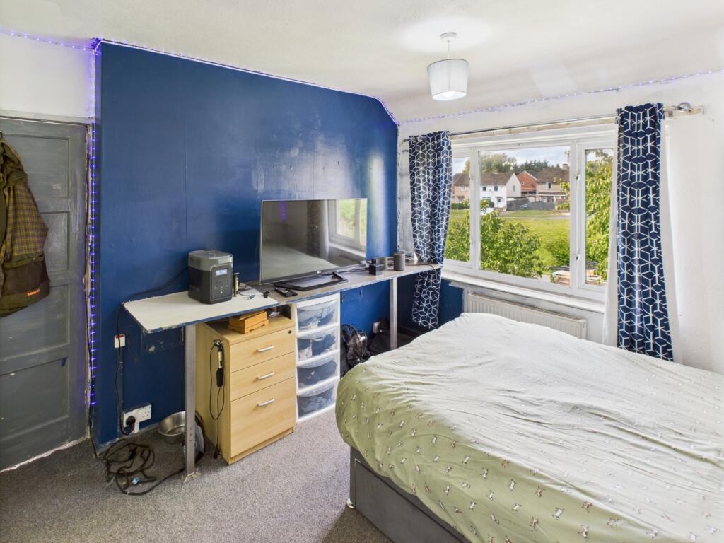 EweMove Pudsey - Bedroom 1