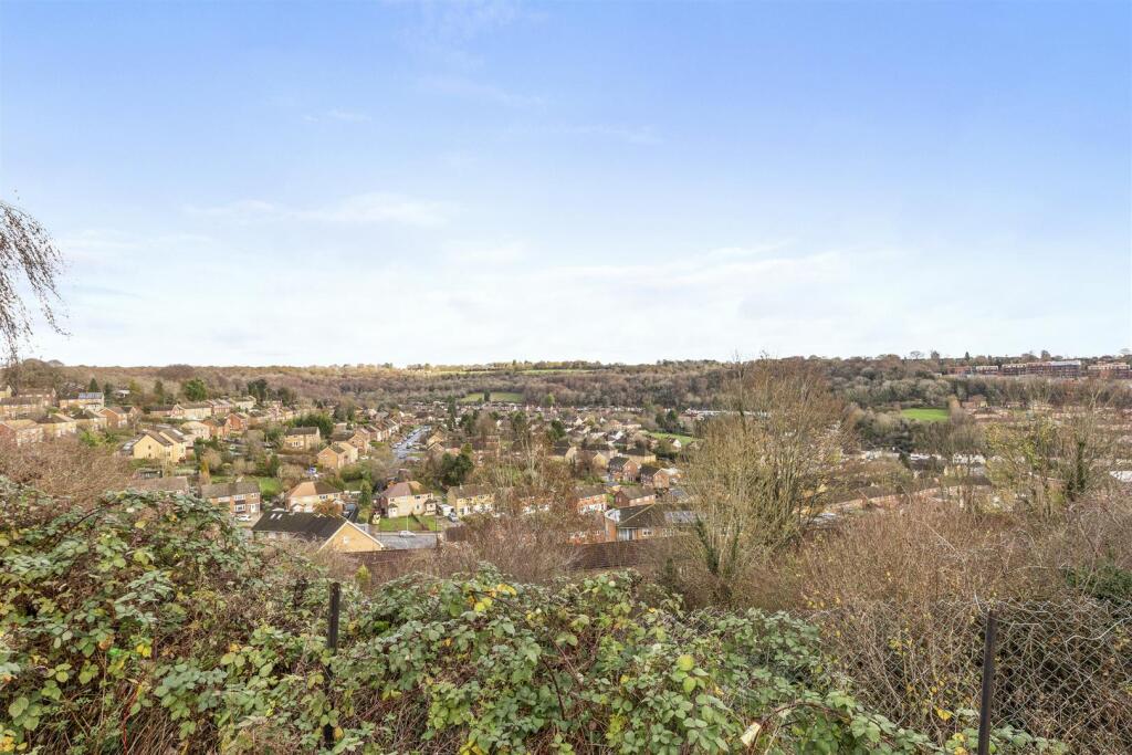 10 Windrush Court, HP13 7UL-14.jpg
