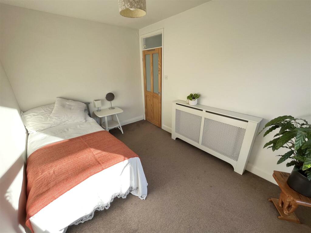 Bedroom 1 Aspect 2