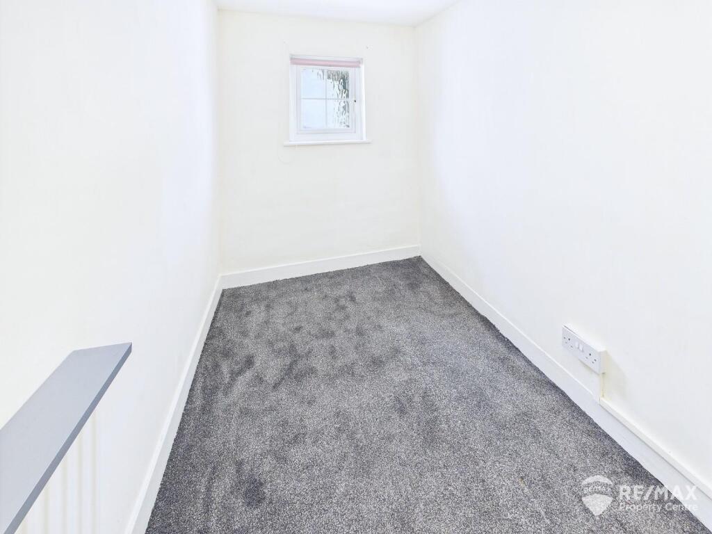 Bedroom 3.jpg