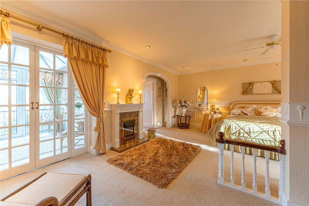 Master Bedroom To Su