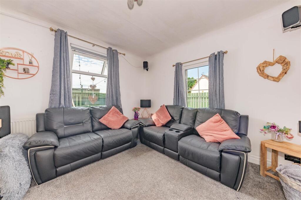 7 James Street Carnoustie-12.JPG