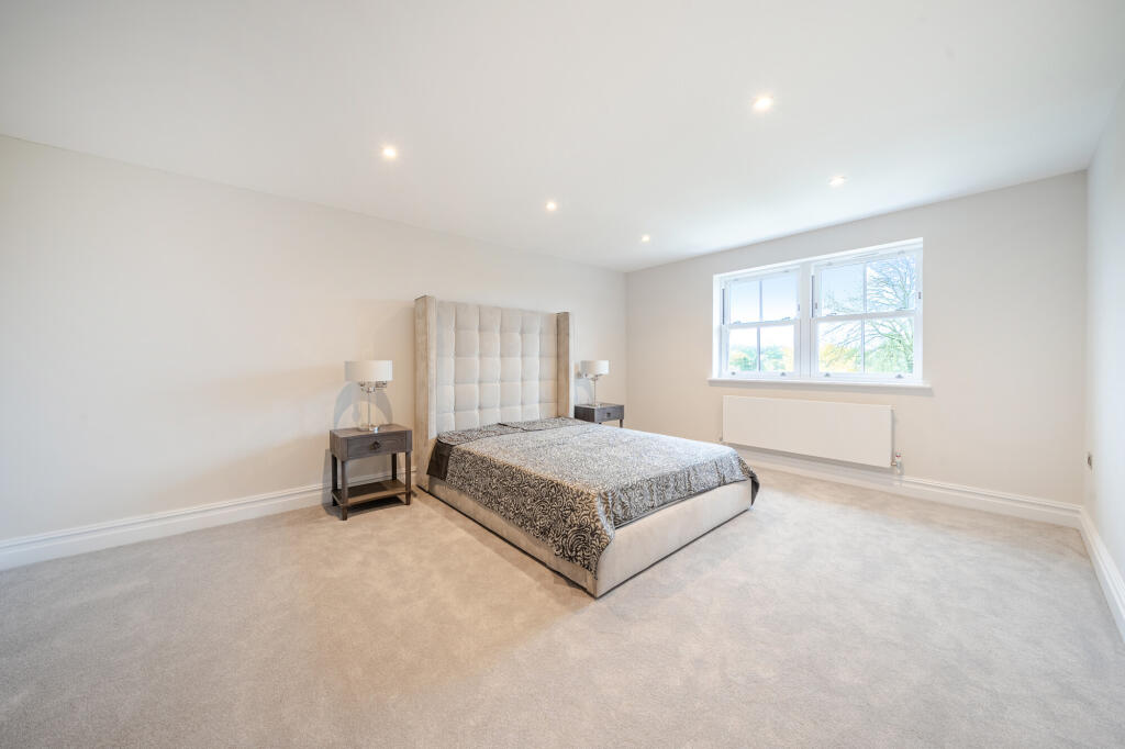 Main Bedroom