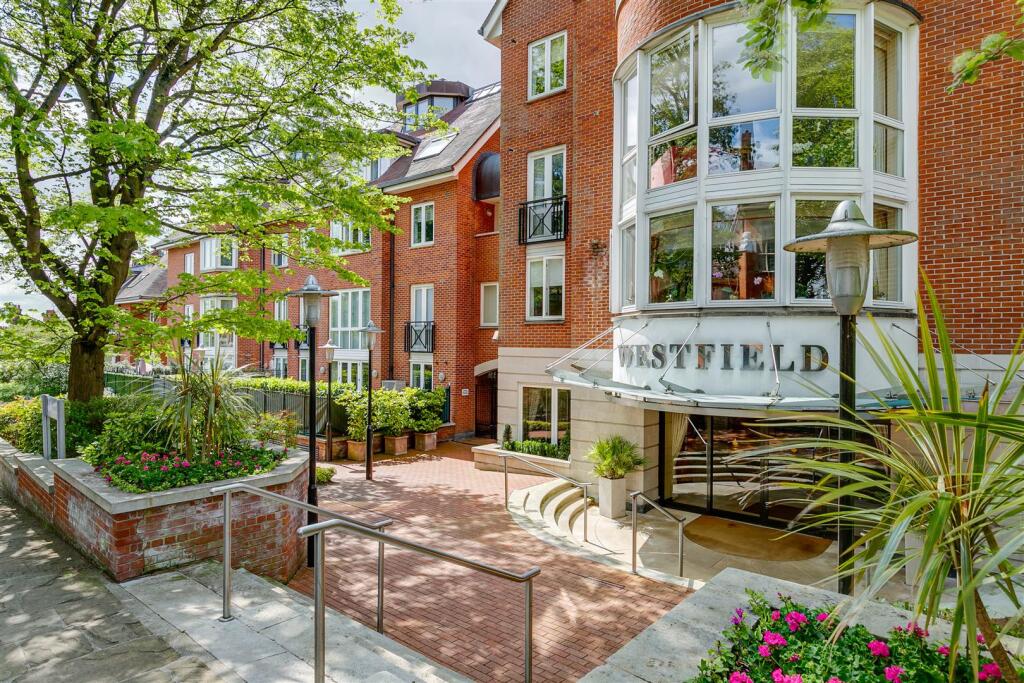 Westfield Apt104-1.jpg