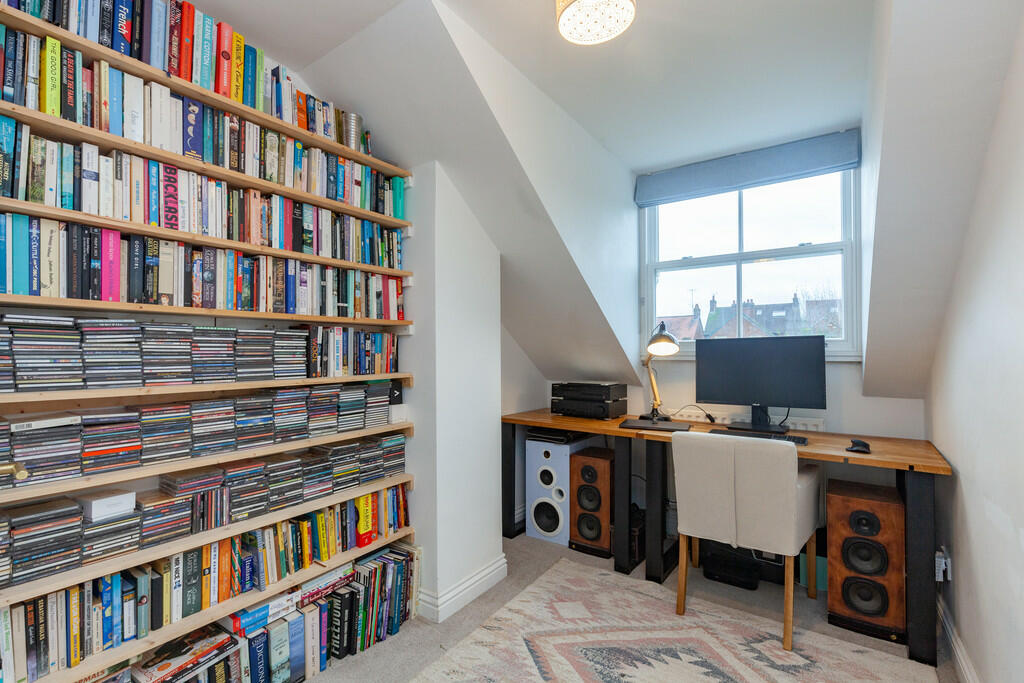 Bedroom 5 or Offi...