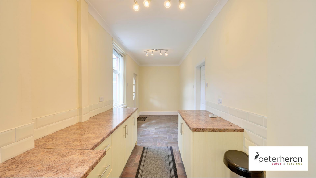 Breakfasting Kitchen