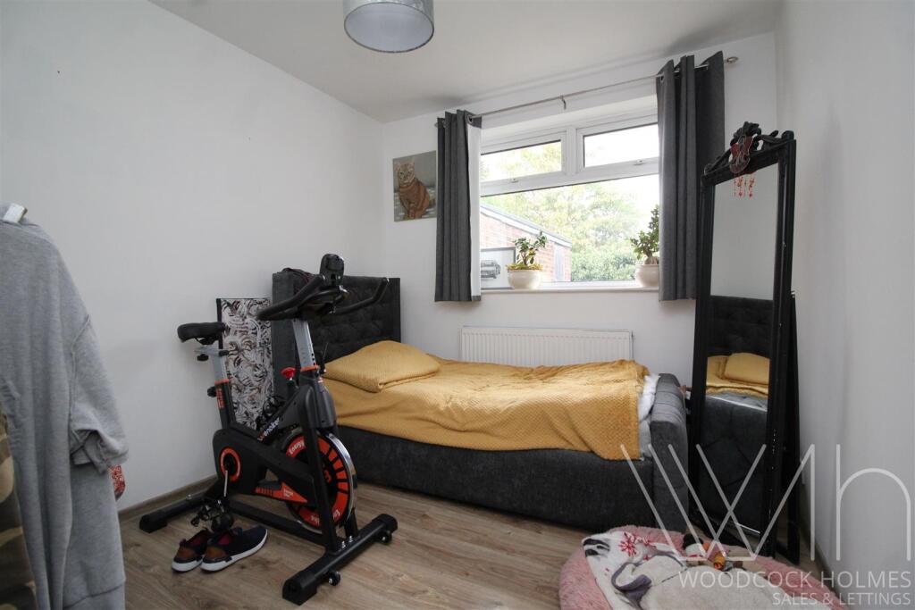 bedroom 2 _1.JPG