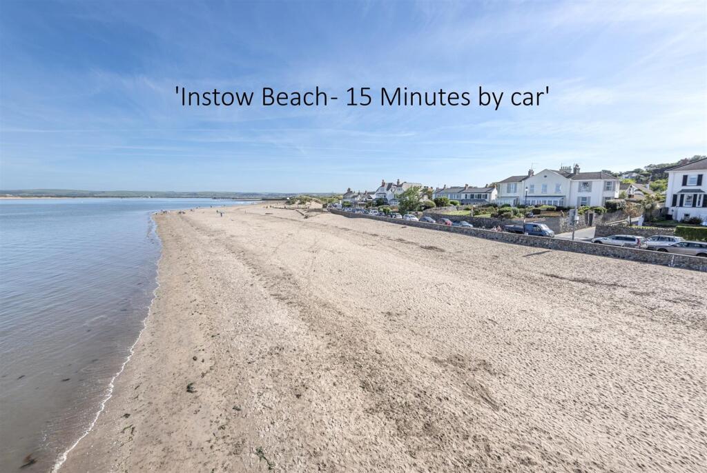 Instow 15 mins by car.jpg