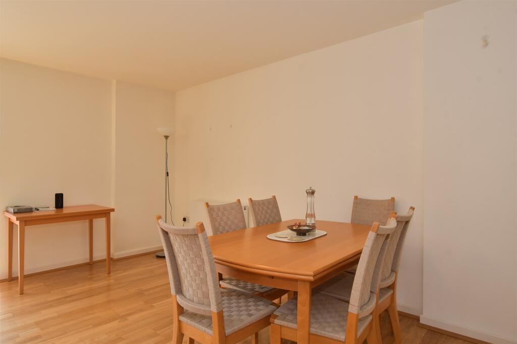 Lounge/Kitchen /Dining Room