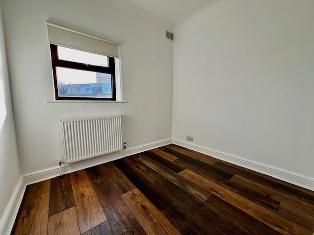 Bedroom2b.jpg