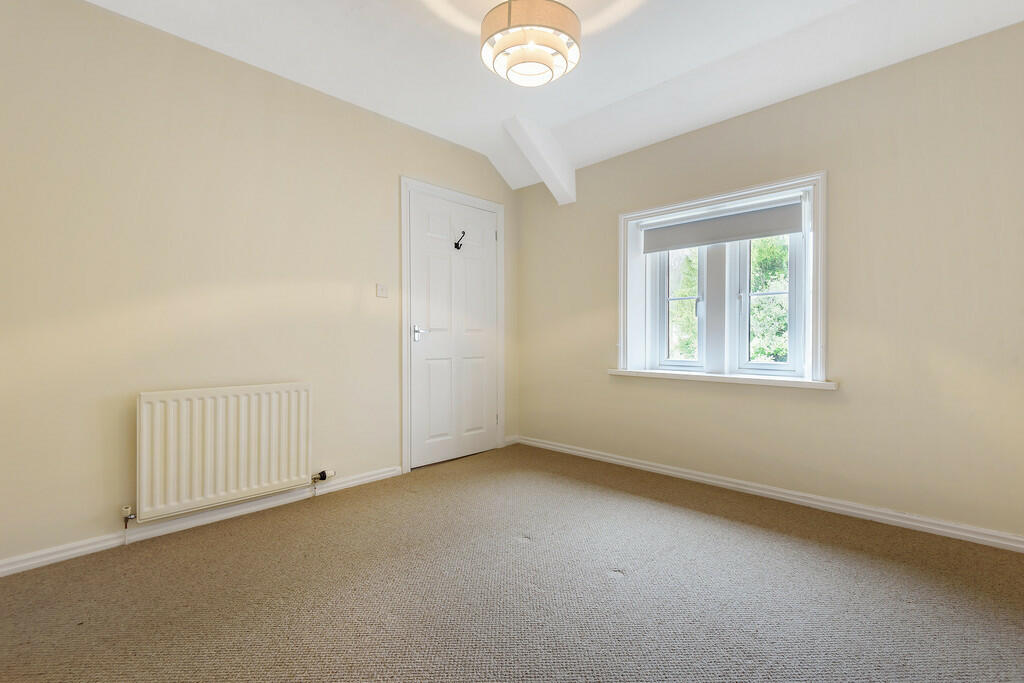 Brent Top Bedroom...