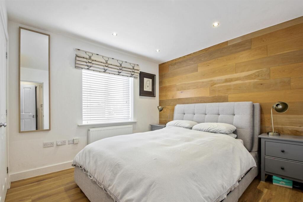 Drake House, 4-002.jpg