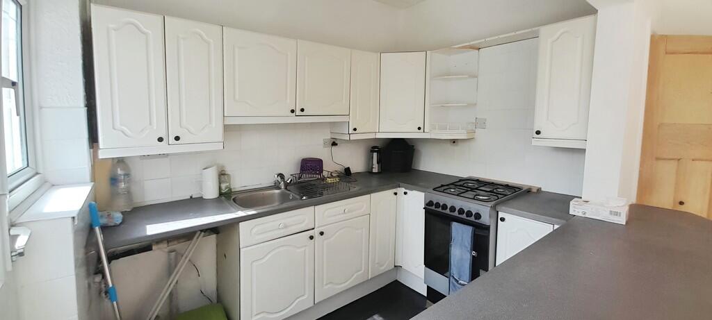 f693c212-WhatsApp...