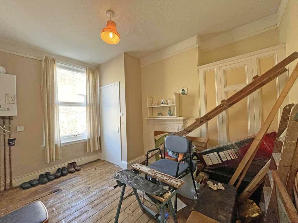 Onslow Road 28 - Bed 2.jpg