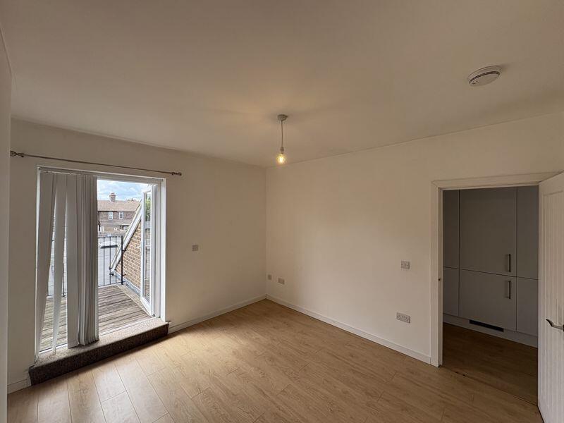 Bedroom to terrace