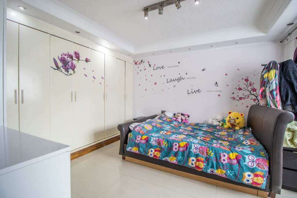 Lounge (currently used as a bedroom)
