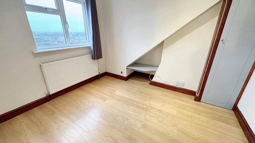 9ll4-EUSJE29R7cB-36mOQ