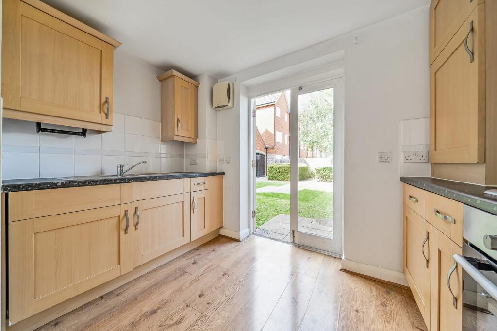 Kitchen Area (4)