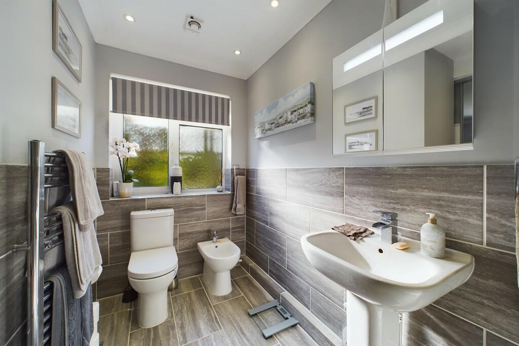 CAM01689G0-PR0426...