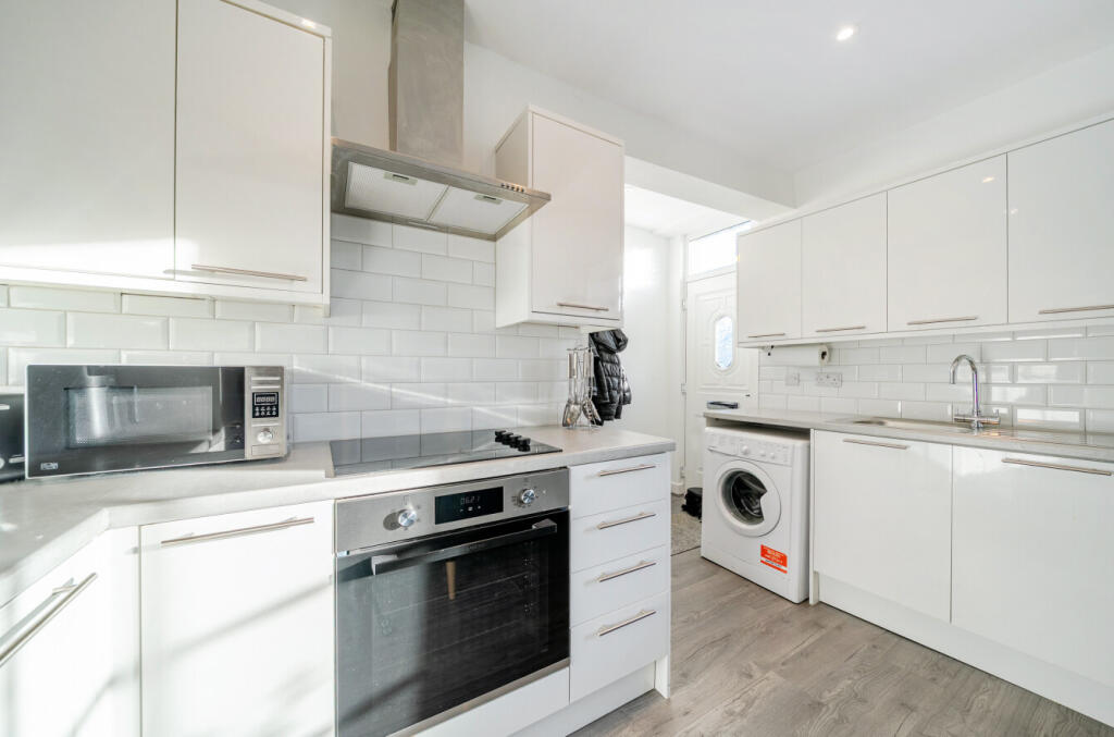 1385257-10-6926e0...