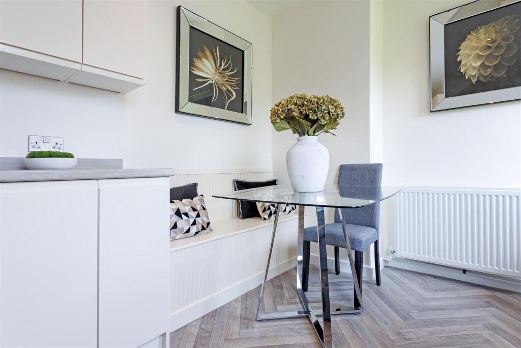 29 Churchill Cres 36.jpg