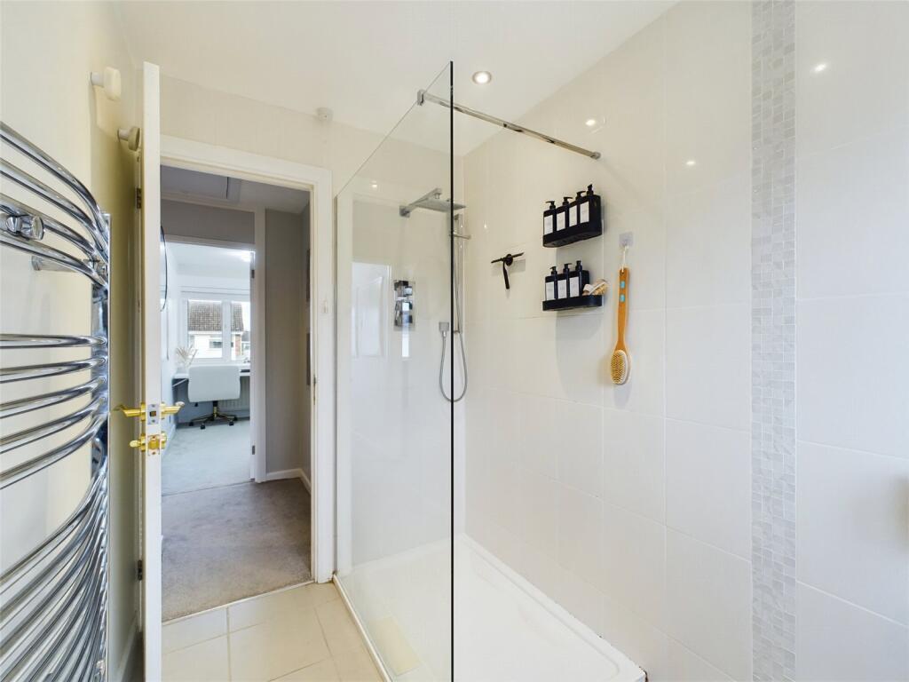 Shower-Room