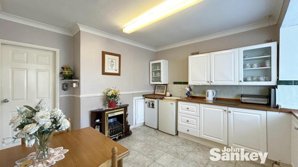 22 Victory Dr F&amp;M_5057.jpg