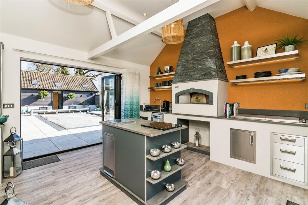 Villa Kitchen