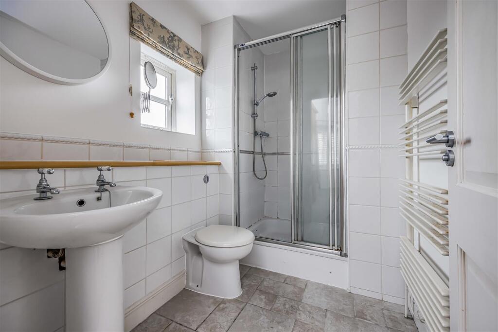 Ensuite To Master