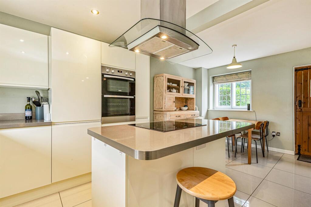 Kitchen - Dining Room 4.jpg