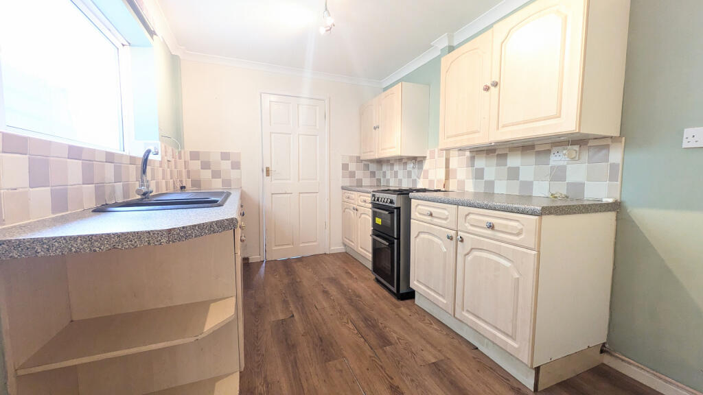 PXL_20250828_091621606.MP~2